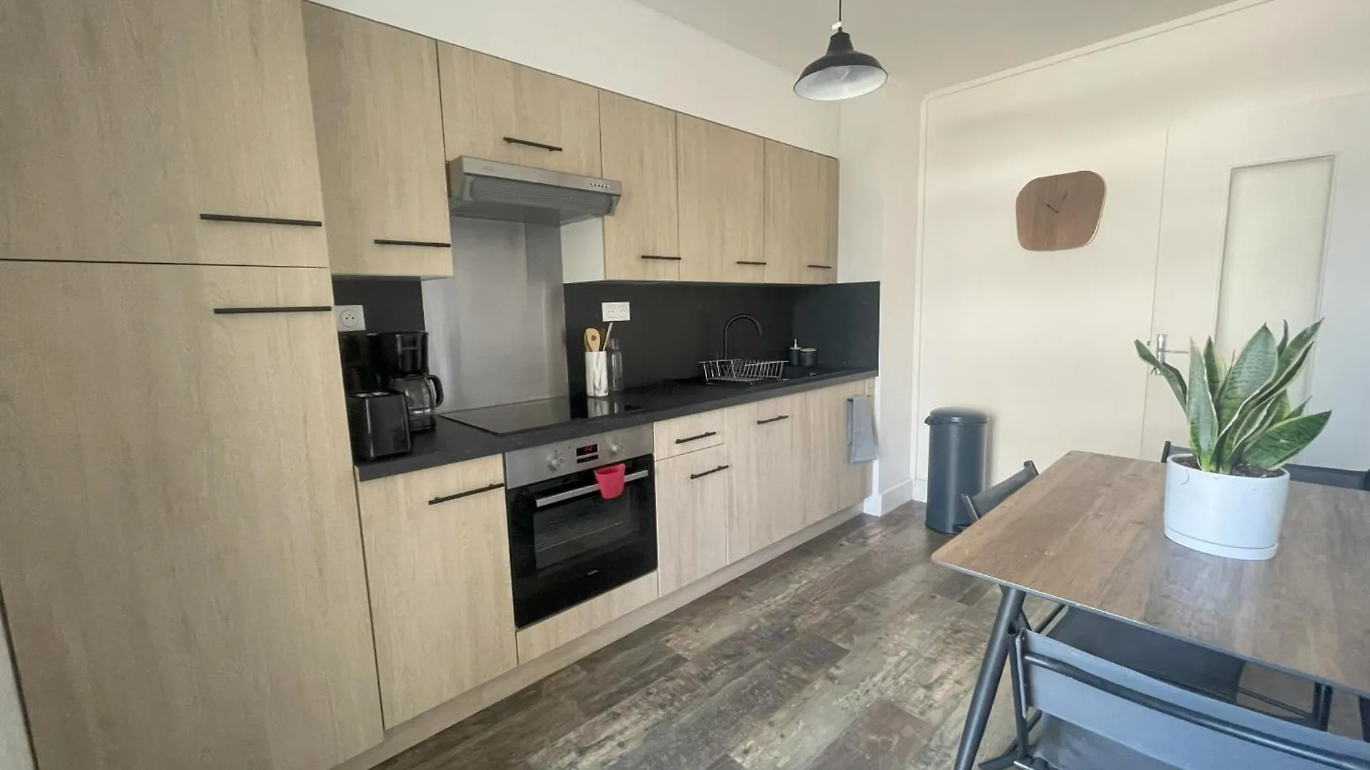 Daire Appartement 3 Chambres - Valence